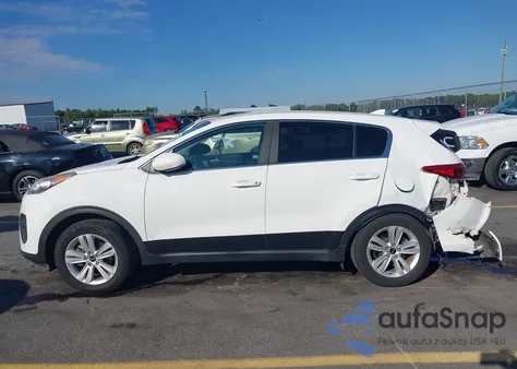 2018 Kia Sportage Lx z USA, uszkodzony, nr VIN KNDPM3AC8J7450632